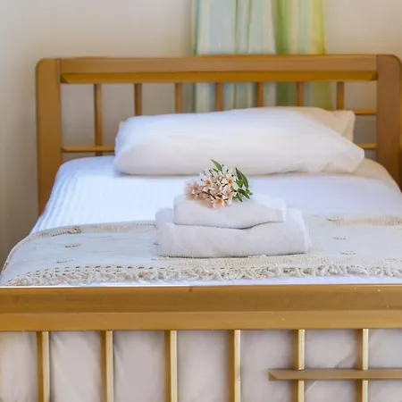 Your Beautiful Holiday Villa Close To The Beach, Protaras Villa 1451 *