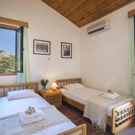 Your Beautiful Holiday Villa Close To The Beach, Protaras Villa 1451 Вилла *
