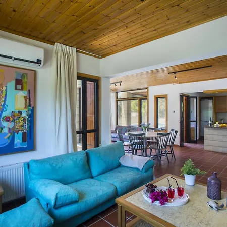 Your Beautiful Holiday Villa Close To The Beach, Protaras Villa 1451 וילה איה נאפה